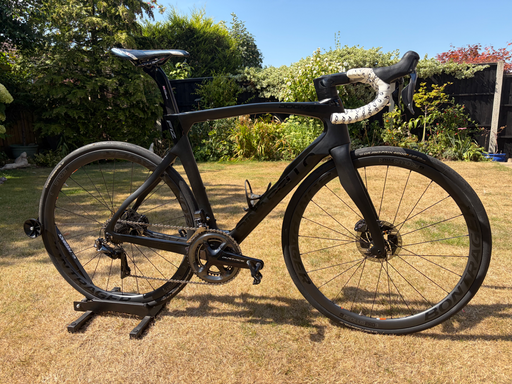 Pinarello Dogma F12 Dura Ace Di2 Disc 2022