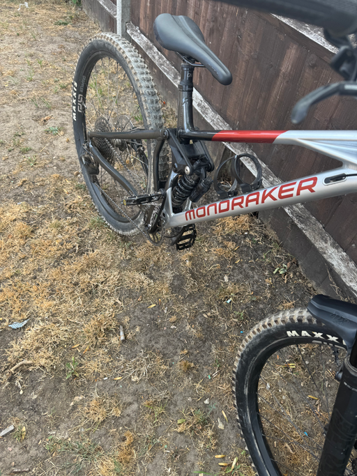 Mondraker Superfoxy 2025