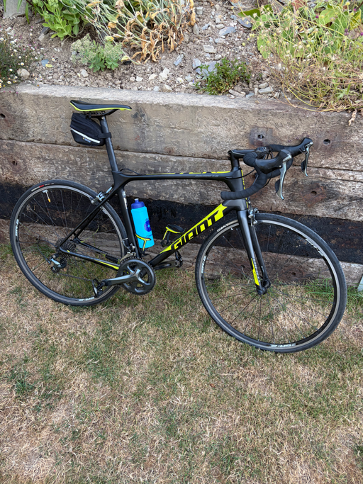Giant TCR Advanced 2 Carbon Road 2026